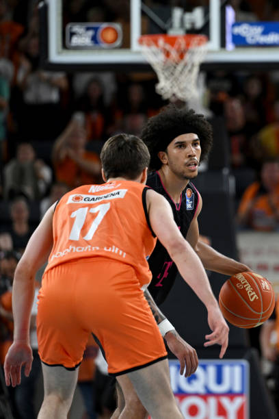 霍福德成为 霍福德成为